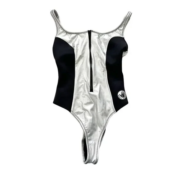 Body Glove Juniors' The 91 Time After Time Iconic One-Piece Swimsuit Size M - Picture 2 of 6